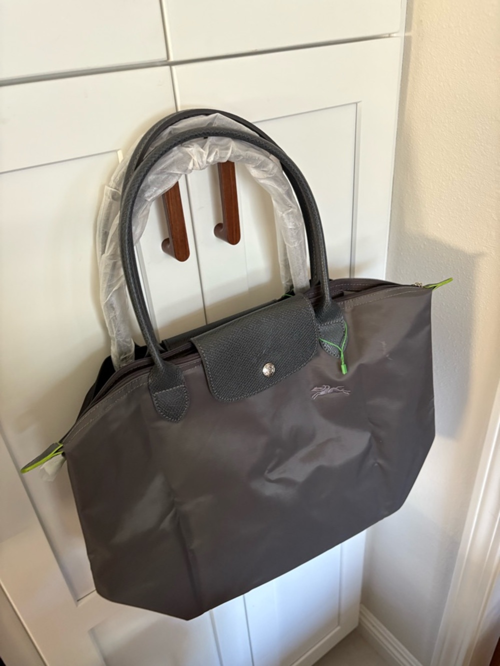 Longchamp Grey Tote Bag with Top Handle - Picture 6 of 10